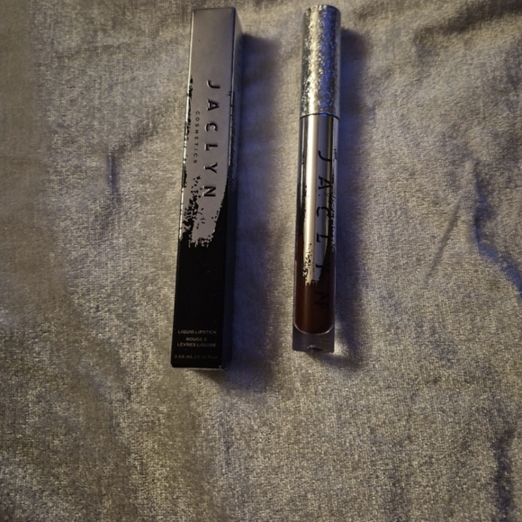 Jaclyn Cosmetics Liquid Lipstick Flannel Discontinued - Picture 1 of 5